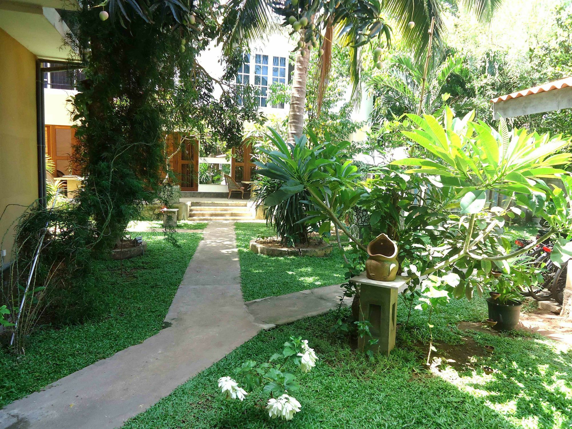 Gomez Place Guest house
