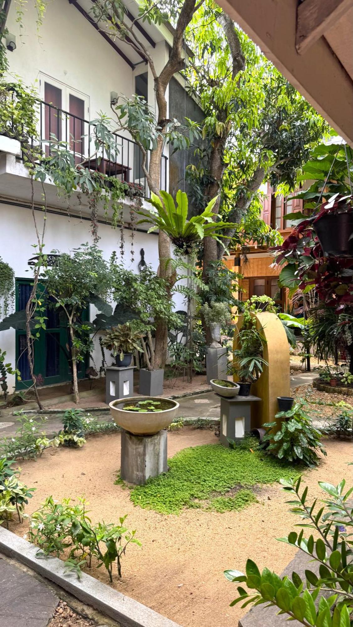 Gomez Place Gasthof Negombo